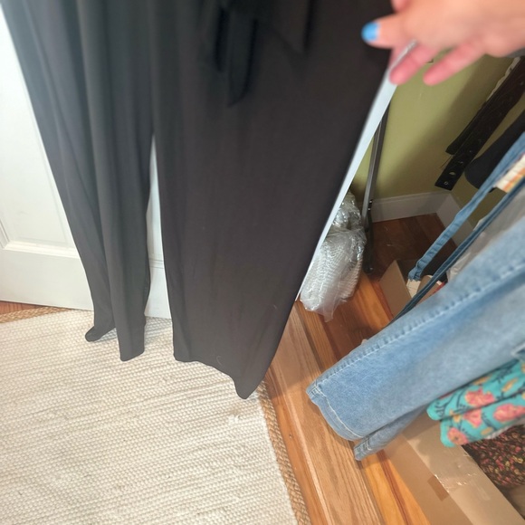 Laundry black jumpsuit with gold chain straps - Picture 5 of 5